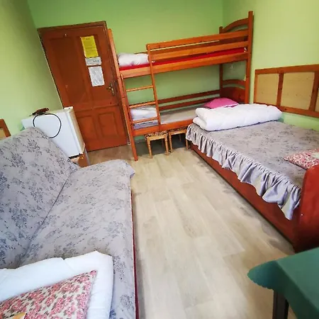 Hostel Szkolne Schronisko Mlodziezowe Wojtek W Szklarskiej Porebie *